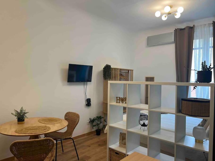 Ferienwohnung La Regina Delle Locazioni Ai Navigli 1 Mailand Exterior foto