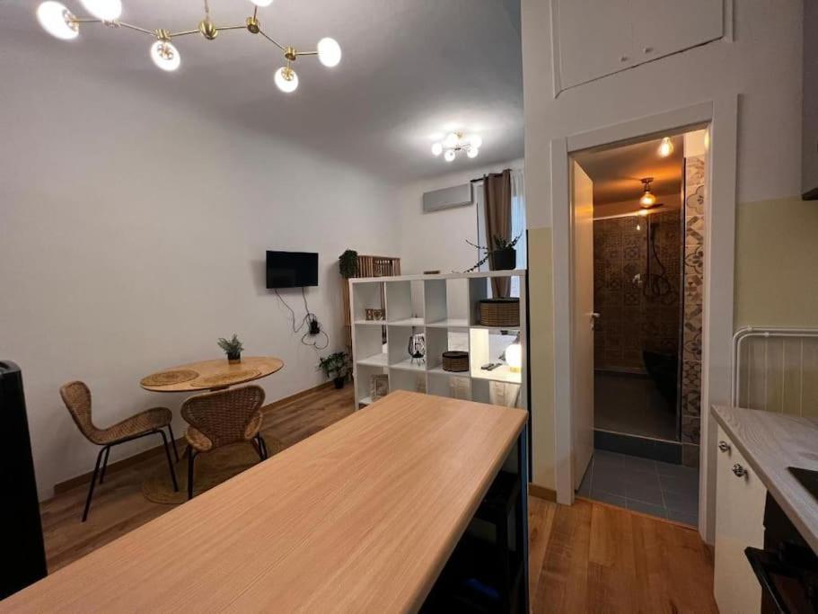 Ferienwohnung La Regina Delle Locazioni Ai Navigli 1 Mailand Exterior foto